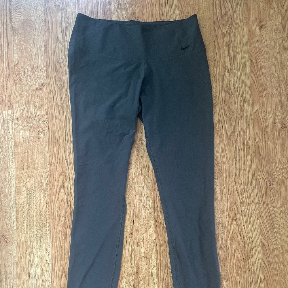 Nike Dri Fit leggings, grey, women’s S